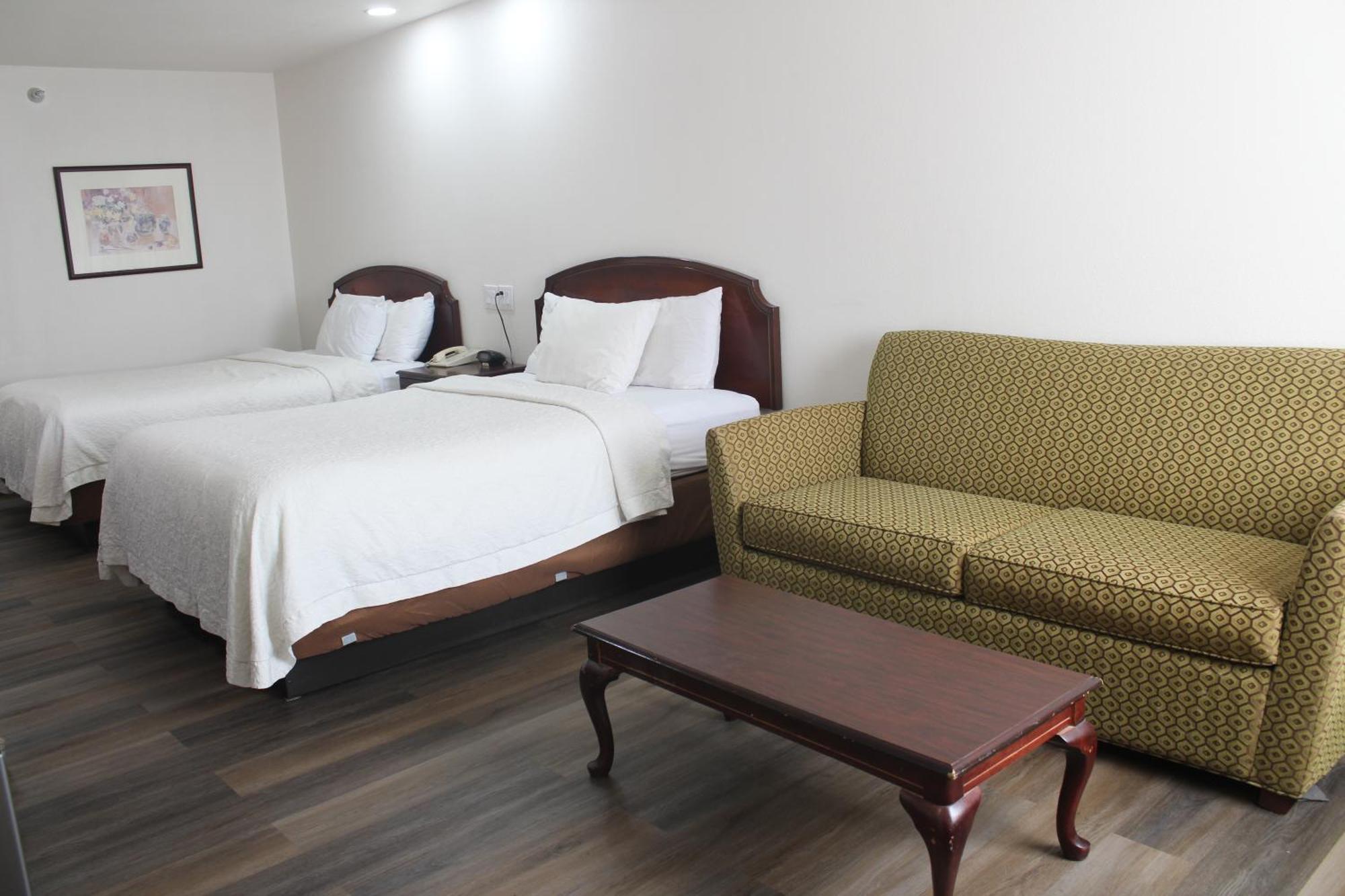 Rodeway Inn Тикумкари Екстериор снимка