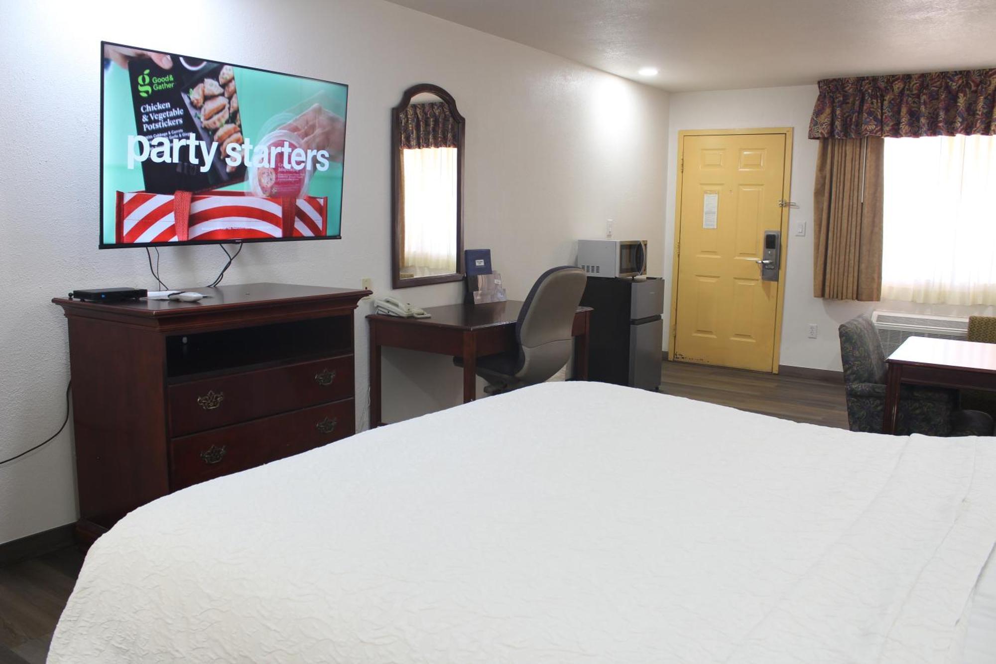 Rodeway Inn Тикумкари Екстериор снимка