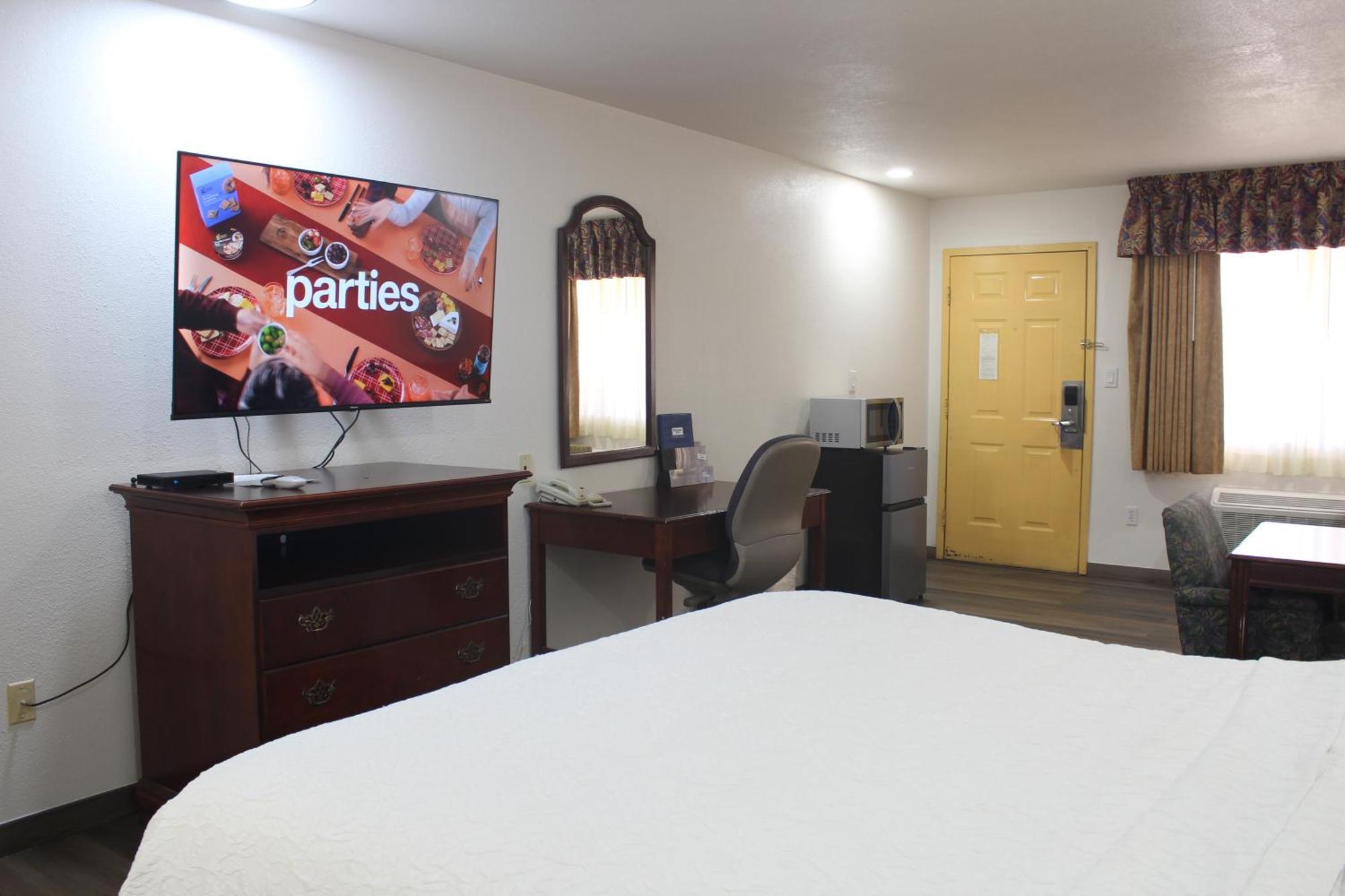 Rodeway Inn Тикумкари Екстериор снимка