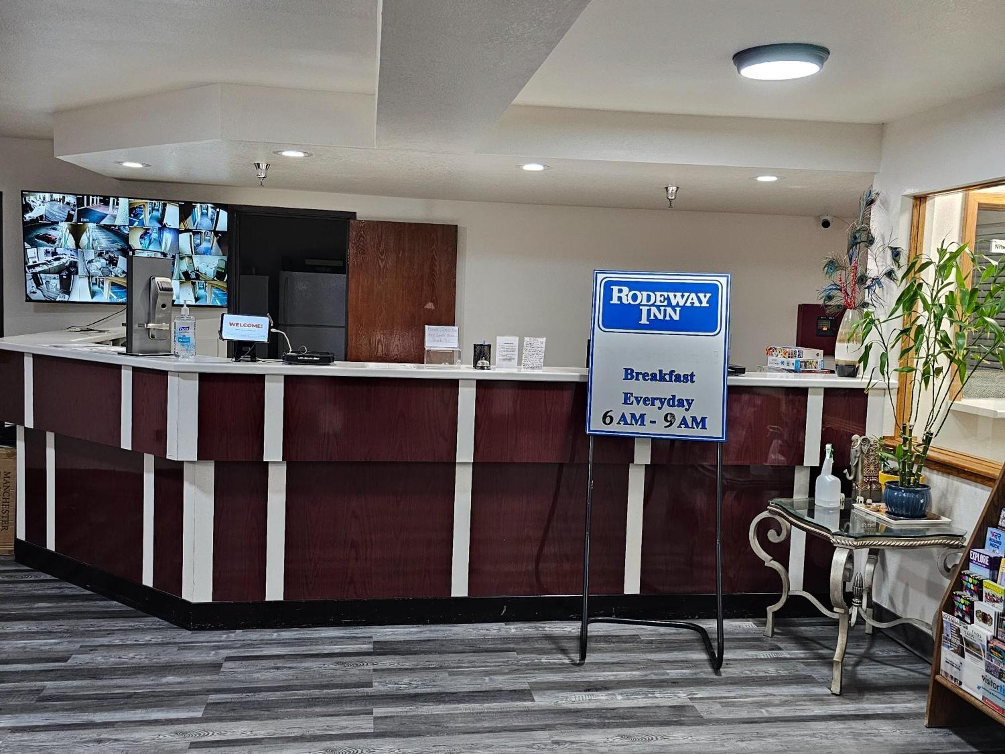 Rodeway Inn Тикумкари Екстериор снимка